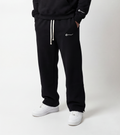 BLACK SIGNATURE COMFY SWEATPANTS