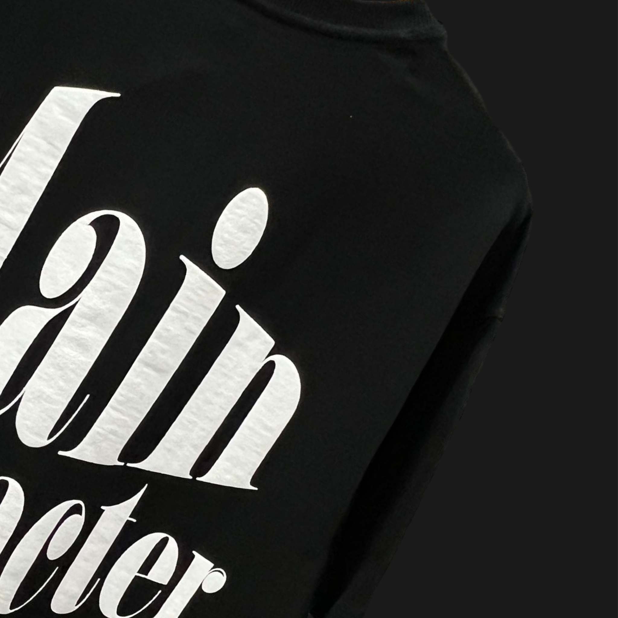 BLACK CENTER OF FOCUS T-SHIRT